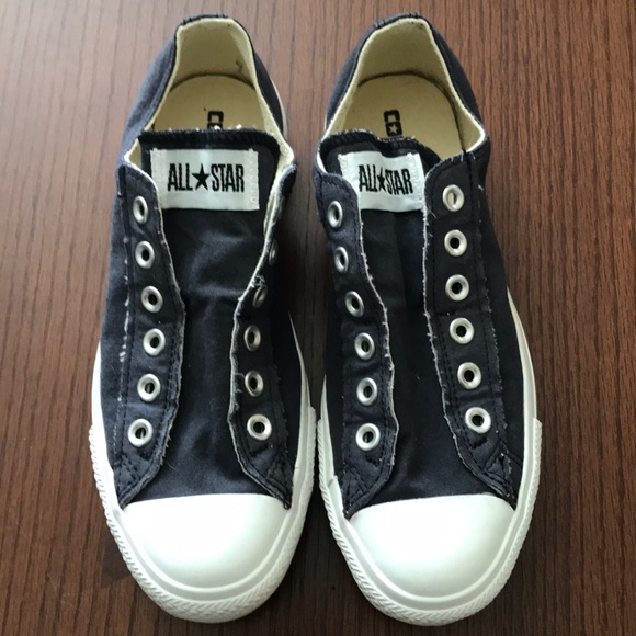 Converse Shoes - Converse Sz 8.5 Women’s No Lace
